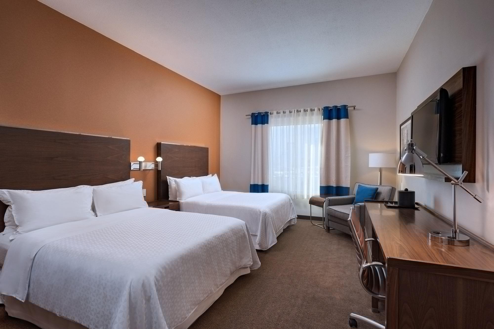 加莱里亚斯蒙特雷喜来登酒店 外观 照片 A typical guest room at an extended stay hotel